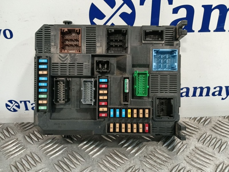 Recambio de caja reles / fusibles para peugeot 2008 (--.2013) 1.2 12v e-thp referencia OEM IAM 9819850080 E1172508 