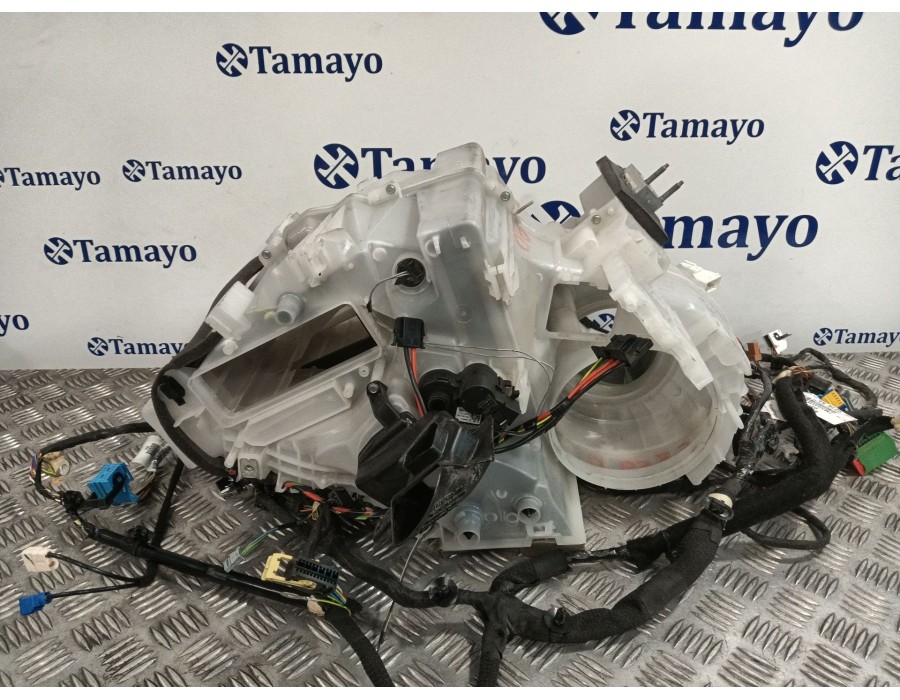 Recambio de calefaccion entera normal para peugeot 2008 (--.2013) 1.2 12v e-thp referencia OEM IAM 981522988003  