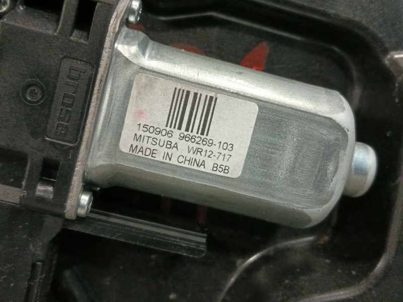 Recambio de elevalunas delantero derecho para volvo v40 hatchback (525) d3 referencia OEM IAM 31276216 3359381 966269103