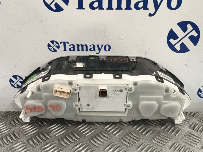 Recambio de cuadro instrumentos para peugeot 2008 (--.2013) 1.2 12v e-thp referencia OEM IAM 982470738000 E137SWL41100 