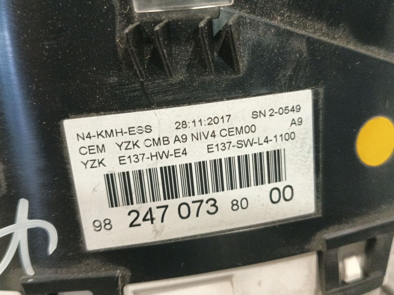 Recambio de cuadro instrumentos para peugeot 2008 (--.2013) 1.2 12v e-thp referencia OEM IAM 982470738000 E137SWL41100 