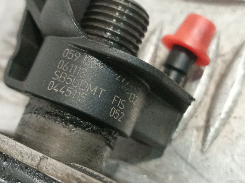 Recambio de inyector para audi q7 (4lb) 3.0 tdi quattro referencia OEM IAM 059130277AH 0445115052 