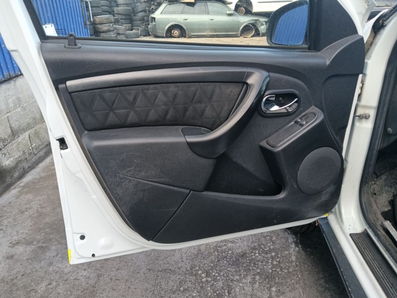 dacia duster (hs_) del año 2014