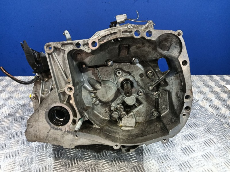 Recambio de caja cambios para renault clio iii referencia OEM IAM JH3128  