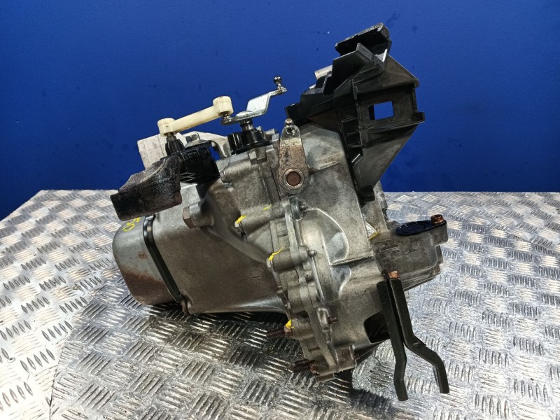 Recambio de caja cambios para peugeot 208 i (ca_, cc_) 1.6 referencia OEM IAM 20CQ28  