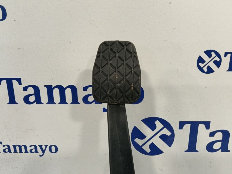 Recambio de pedal embrague para mazda cx-30 (dm, dt, ed) skyactiv-g m hybrid referencia OEM IAM L05998001100  