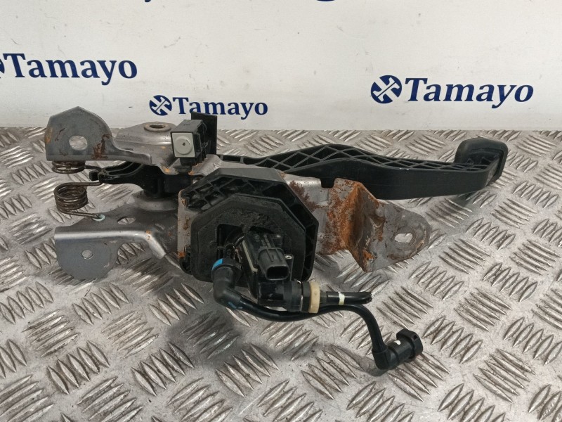 Recambio de pedal embrague para mazda cx-30 (dm, dt, ed) skyactiv-g m hybrid referencia OEM IAM L05998001100  