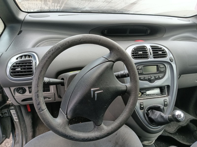 citroën xsara picasso (n68) del año 2004
