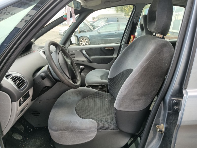citroën xsara picasso (n68) del año 2004
