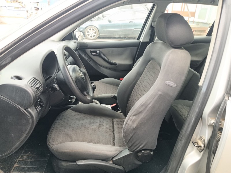 seat toledo ii (1m2) del año 2004