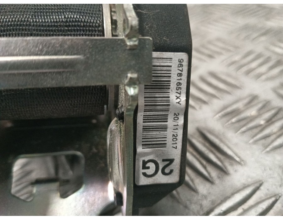Recambio de cinturon seguridad trasero izquierdo para peugeot 2008 (--.2013) 1.2 12v e-thp referencia OEM IAM 96781657XY  