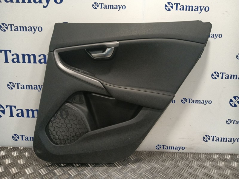 Recambio de guarnecido puerta trasera derecha para volvo v40 hatchback (525) d3 referencia OEM IAM 39841321 01303818Y555 