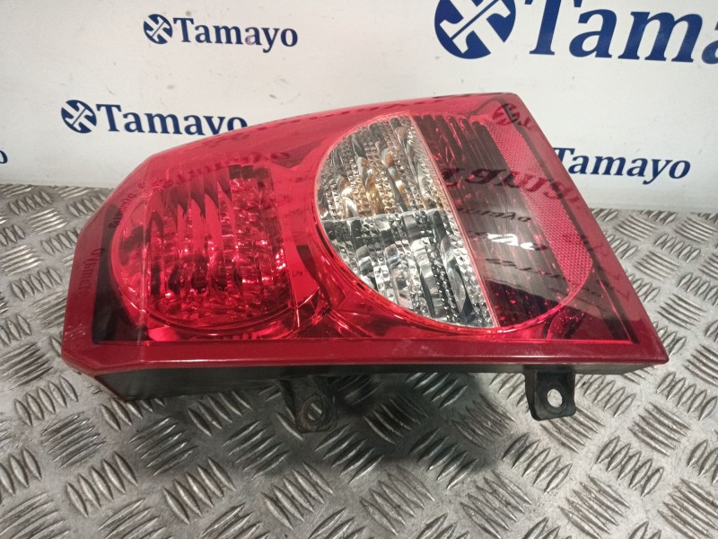 Recambio de piloto trasero derecho para dodge caliber 2.0 referencia OEM IAM DOM320078B 05303752AF 05303880AF
