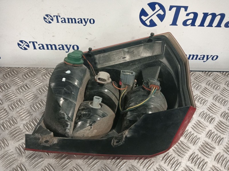Recambio de piloto trasero derecho para dodge caliber 2.0 referencia OEM IAM DOM320078B 05303752AF 05303880AF