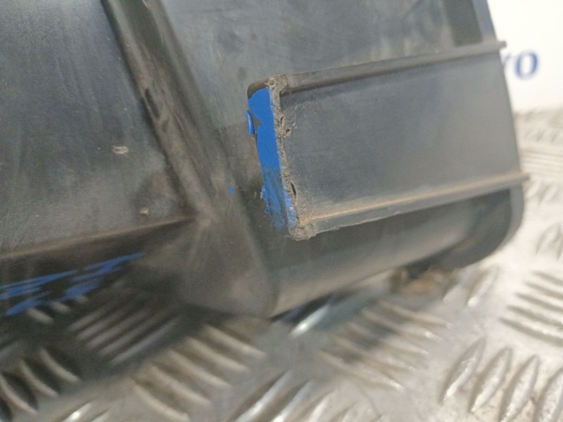 Recambio de faro izquierdo para dodge caliber 2.0 referencia OEM IAM UPMD55GF10  