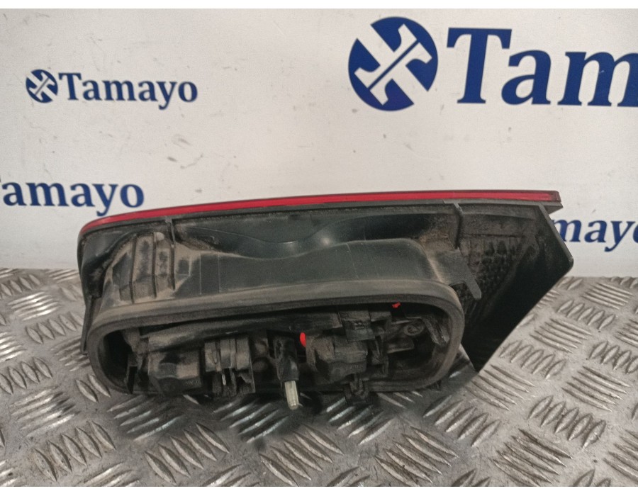 Recambio de piloto trasero izquierdo interior para renault laguna ii (bg0) 1.6 16v referencia OEM IAM B74PH2  