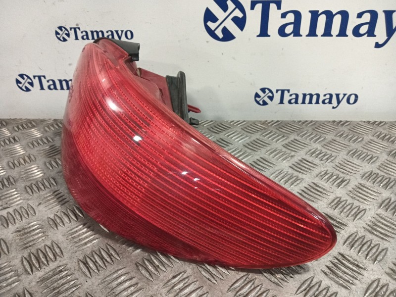 Recambio de piloto trasero derecho para peugeot 206 cc 1.6 16v cat referencia OEM IAM 2531D  