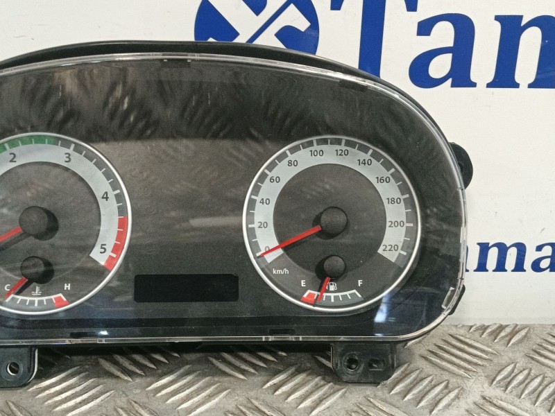 Recambio de cuadro instrumentos para tata aria 4x4 614 aria 4x4 referencia OEM IAM 28341768A 287054309902 