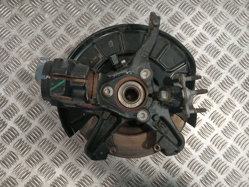 Recambio de mangueta delantera derecha para volkswagen golf vi (5k1) 1.6 tdi referencia OEM IAM   