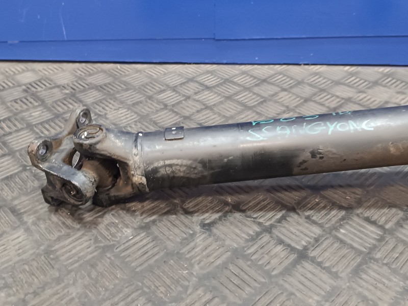Recambio de transmision central para ssangyong rexton 2.7 turbodiesel cat referencia OEM IAM 3320008B10  