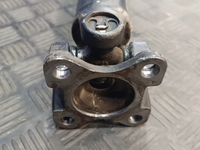 Recambio de transmision central para ssangyong rexton 2.7 turbodiesel cat referencia OEM IAM 3320008B10  