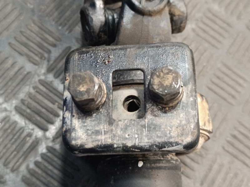 Recambio de transmision central para ssangyong rexton 2.7 turbodiesel cat referencia OEM IAM 3320008B10  