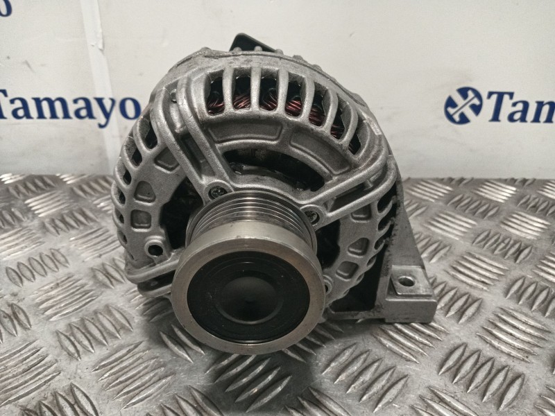 Recambio de alternador para volvo xc70 referencia OEM IAM 0124525029  