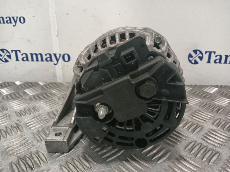 Recambio de alternador para volvo xc70 referencia OEM IAM 0124525029  