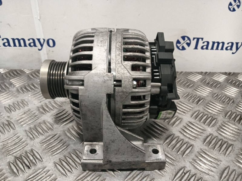Recambio de alternador para volvo xc70 referencia OEM IAM 0124525029  