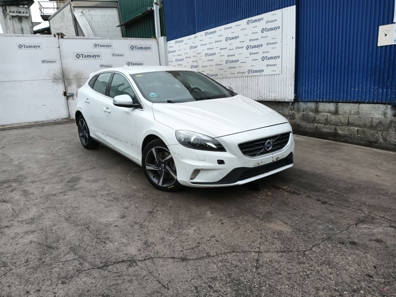 volvo v40 hatchback (525) del año 2015
