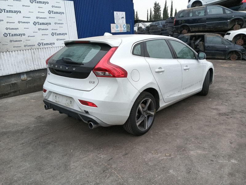 volvo v40 hatchback (525) del año 2015