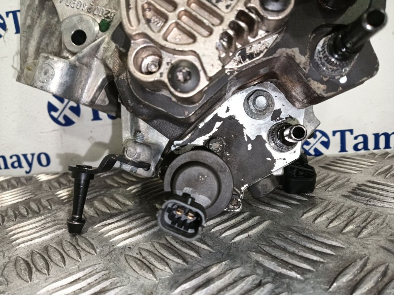 Recambio de bomba inyeccion para renault scenic ii grand scenic ii referencia OEM IAM 8200240204  