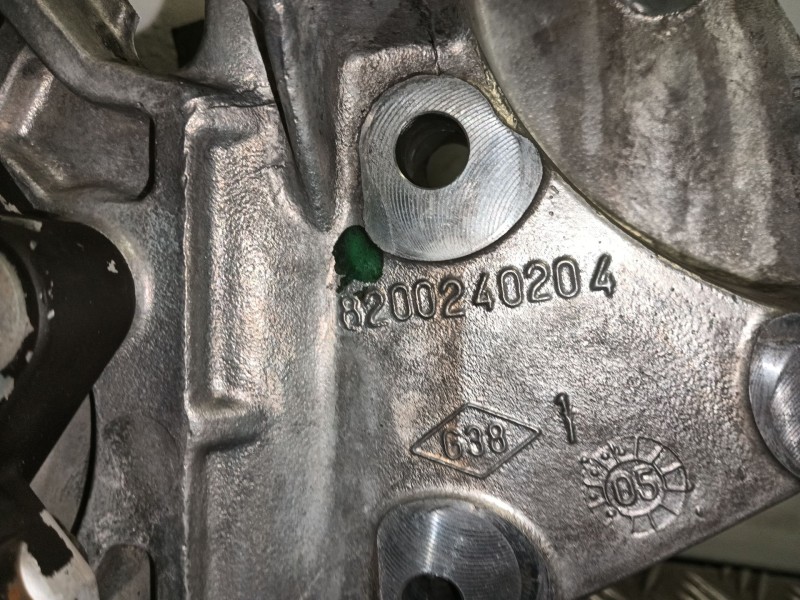Recambio de bomba inyeccion para renault scenic ii grand scenic ii referencia OEM IAM 8200240204  
