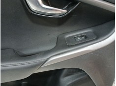 Recambio de guarnecido puerta trasera izquierda para volvo v40 hatchback (525) d3 referencia OEM IAM 1319940   2