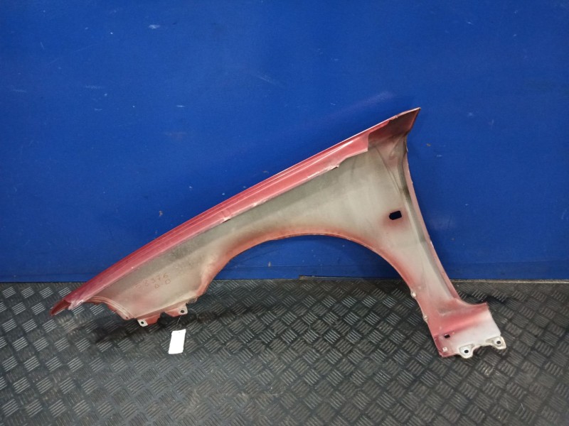 Recambio de aleta delantera derecha para volvo s40 berlina referencia OEM IAM   