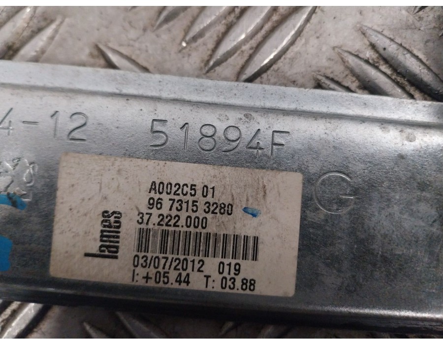 Recambio de elevalunas delantero izquierdo para peugeot 208 i (ca_, cc_) 1.6 referencia OEM IAM A002C501 9673153280 51894F