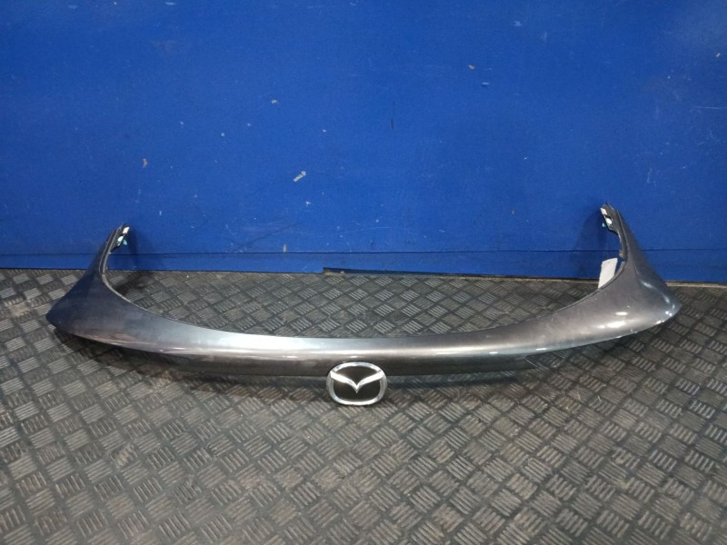 Recambio de molduras traseras para mazda cx-30 (dm, dt, ed) skyactiv-g m hybrid referencia OEM IAM DFR550811  