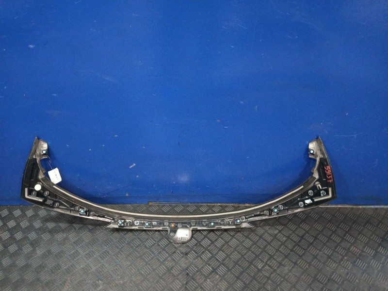 Recambio de molduras traseras para mazda cx-30 (dm, dt, ed) skyactiv-g m hybrid referencia OEM IAM DFR550811  