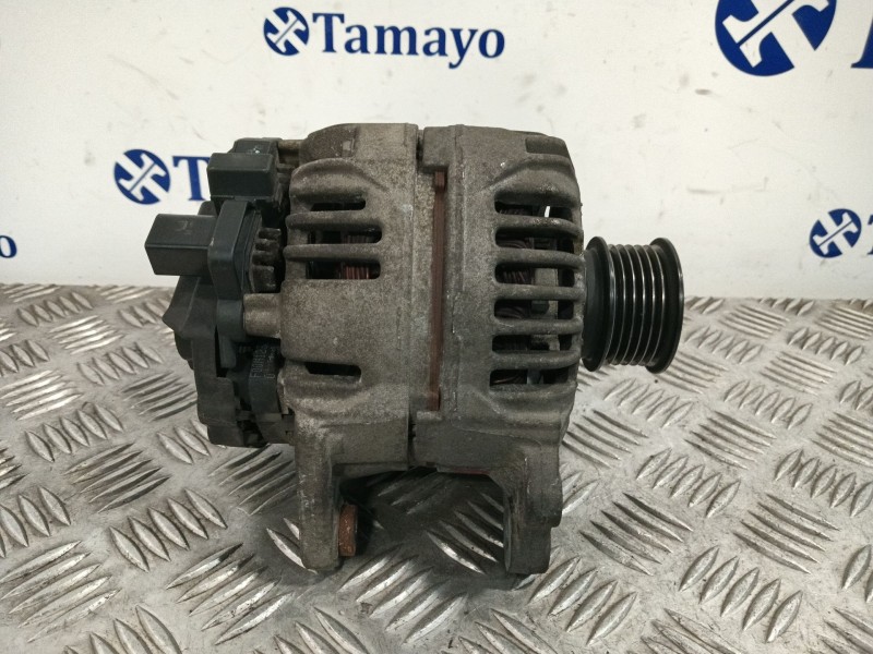Recambio de alternador para volkswagen polo iv (9n_, 9a_) 1.4 16v referencia OEM IAM 037903025M 0124325013 