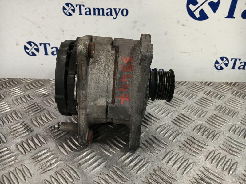 Recambio de alternador para volkswagen polo iv (9n_, 9a_) 1.4 16v referencia OEM IAM 037903025M 0124325013 