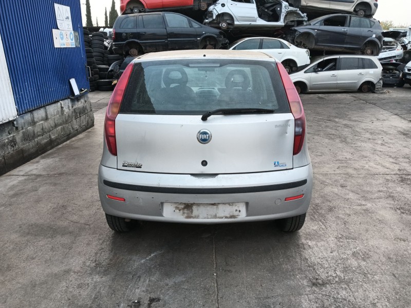 fiat punto (188_) del año 2007
