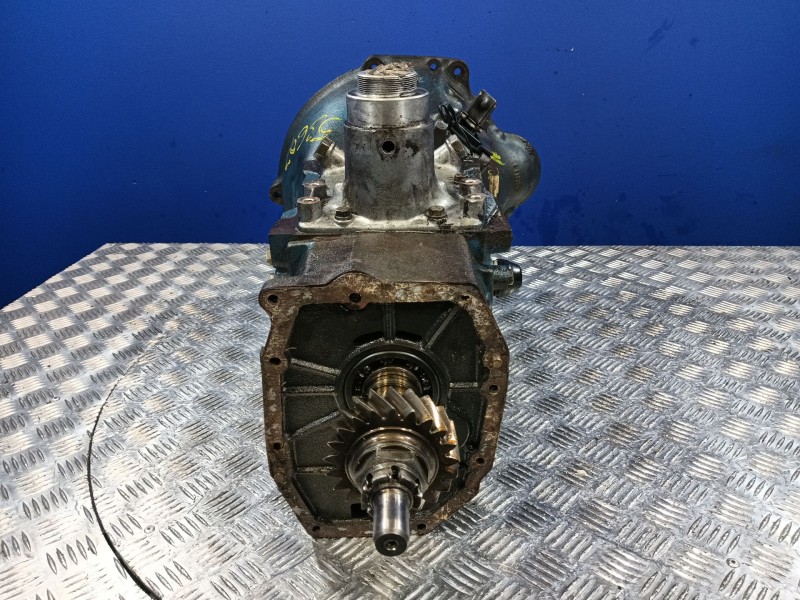 Recambio de caja cambios para nissan patrol (k/w160) 2.8 referencia OEM IAM 32131  
