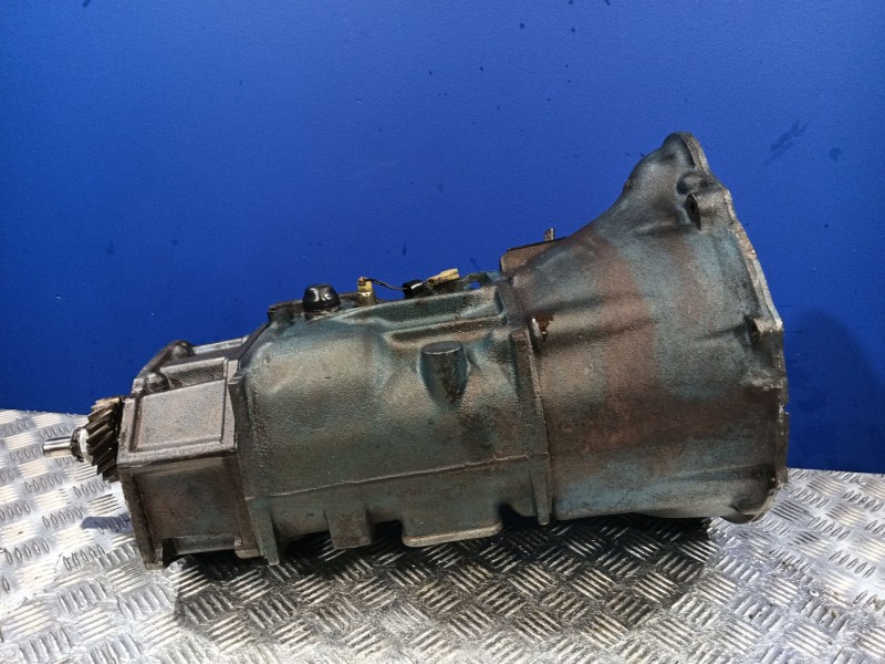 Recambio de caja cambios para nissan patrol (k/w160) 2.8 referencia OEM IAM 32131  