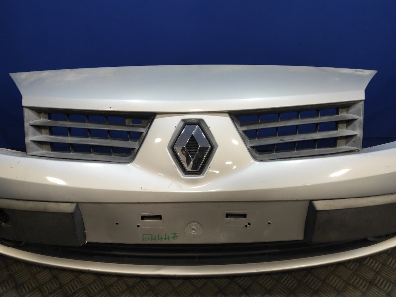 Recambio de paragolpes delantero para renault scenic ii 1.9 dci diesel referencia OEM IAM   