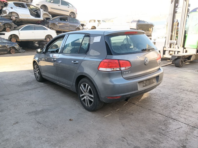 volkswagen golf vi (5k1) del año 2010