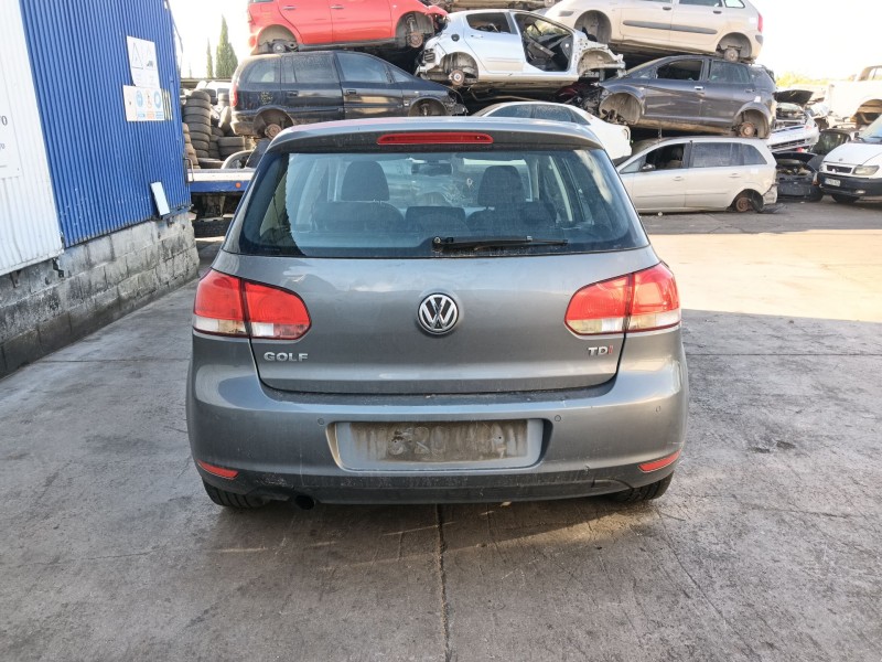 volkswagen golf vi (5k1) del año 2010