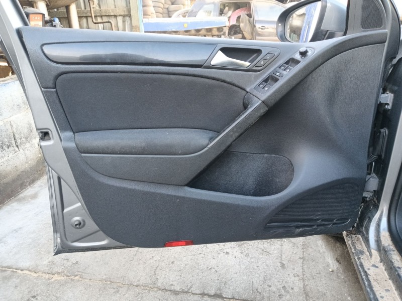volkswagen golf vi (5k1) del año 2010