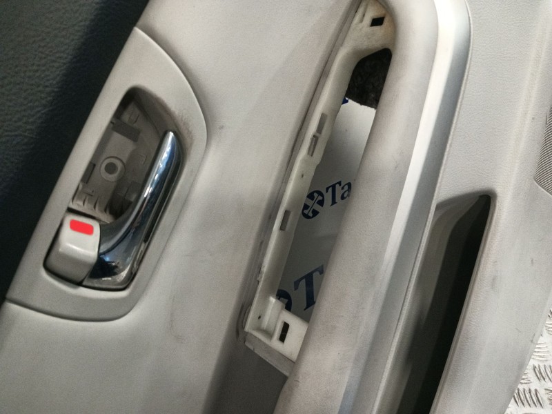 Recambio de guarnecido puerta trasera izquierda para lexus rx referencia OEM IAM 67776XIT02  
