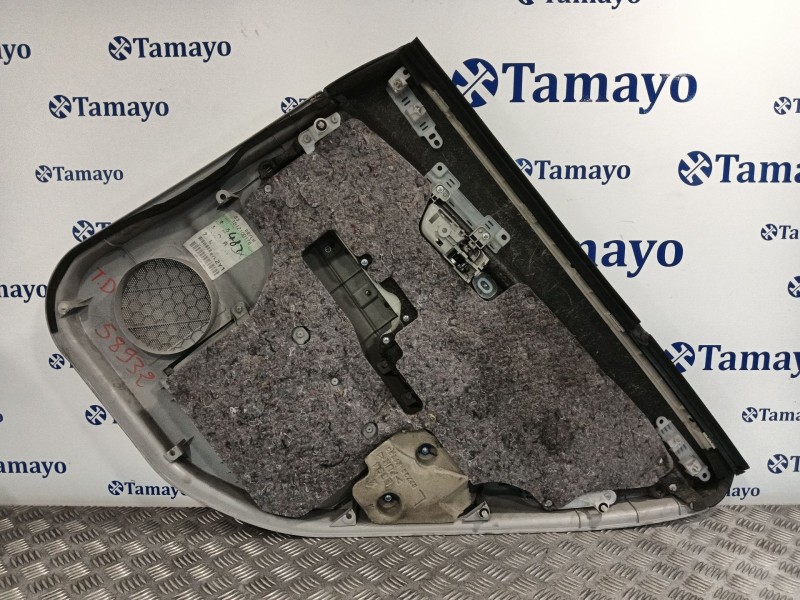 Recambio de guarnecido puerta trasera izquierda para lexus rx referencia OEM IAM 67776XIT02  