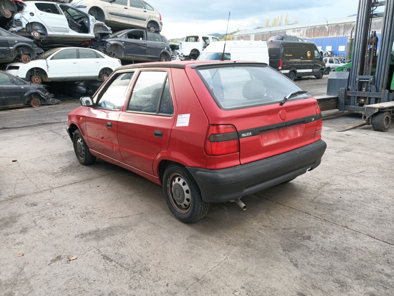 skoda felicia i (6u1) del año 1995